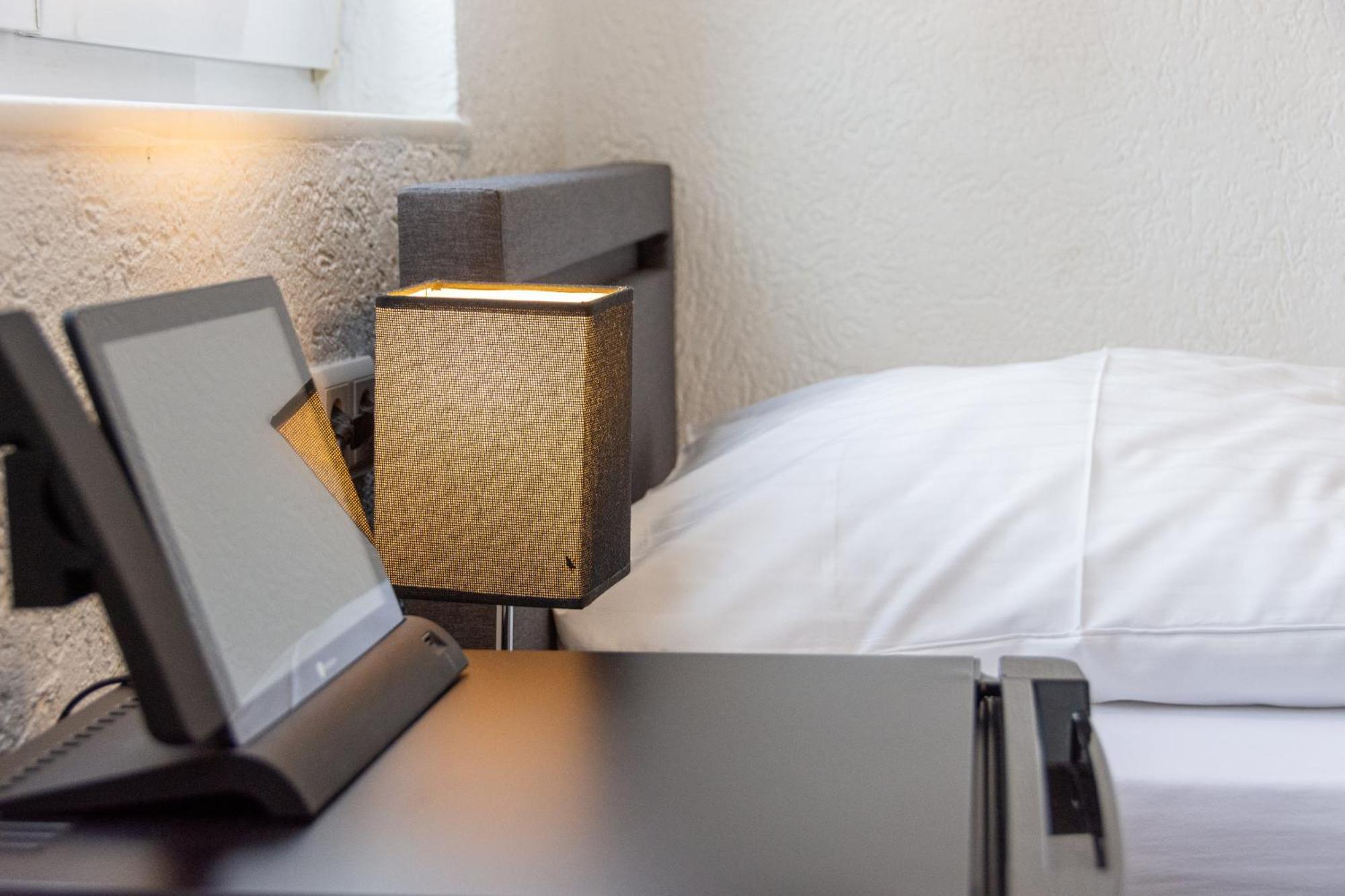 Hotel-Cocco-Bello In Der Villa Foret 루드빅스부르크 외부 사진