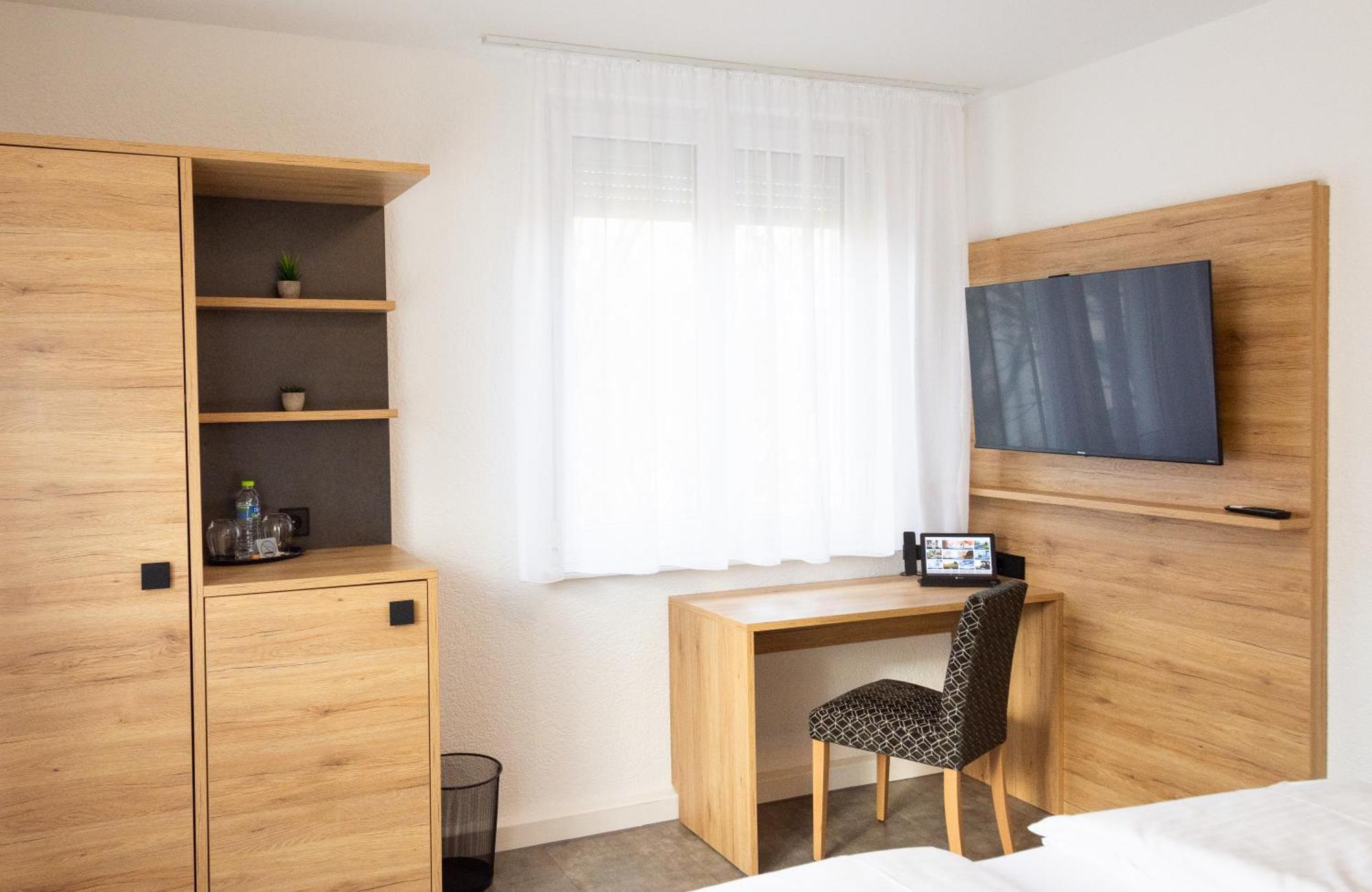 Hotel-Cocco-Bello In Der Villa Foret 루드빅스부르크 외부 사진