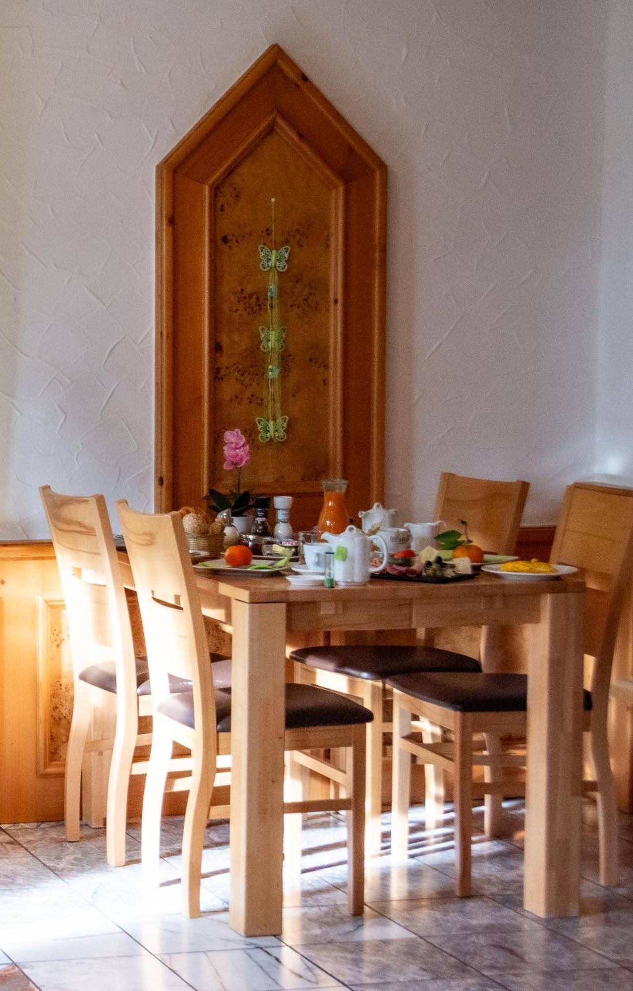 Hotel-Cocco-Bello In Der Villa Foret 루드빅스부르크 외부 사진